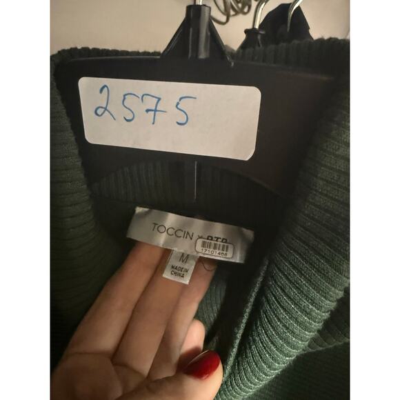 Toccin Tie Waist Long Sleeve green turturneck Sweater Medium - Picture 5 of 5